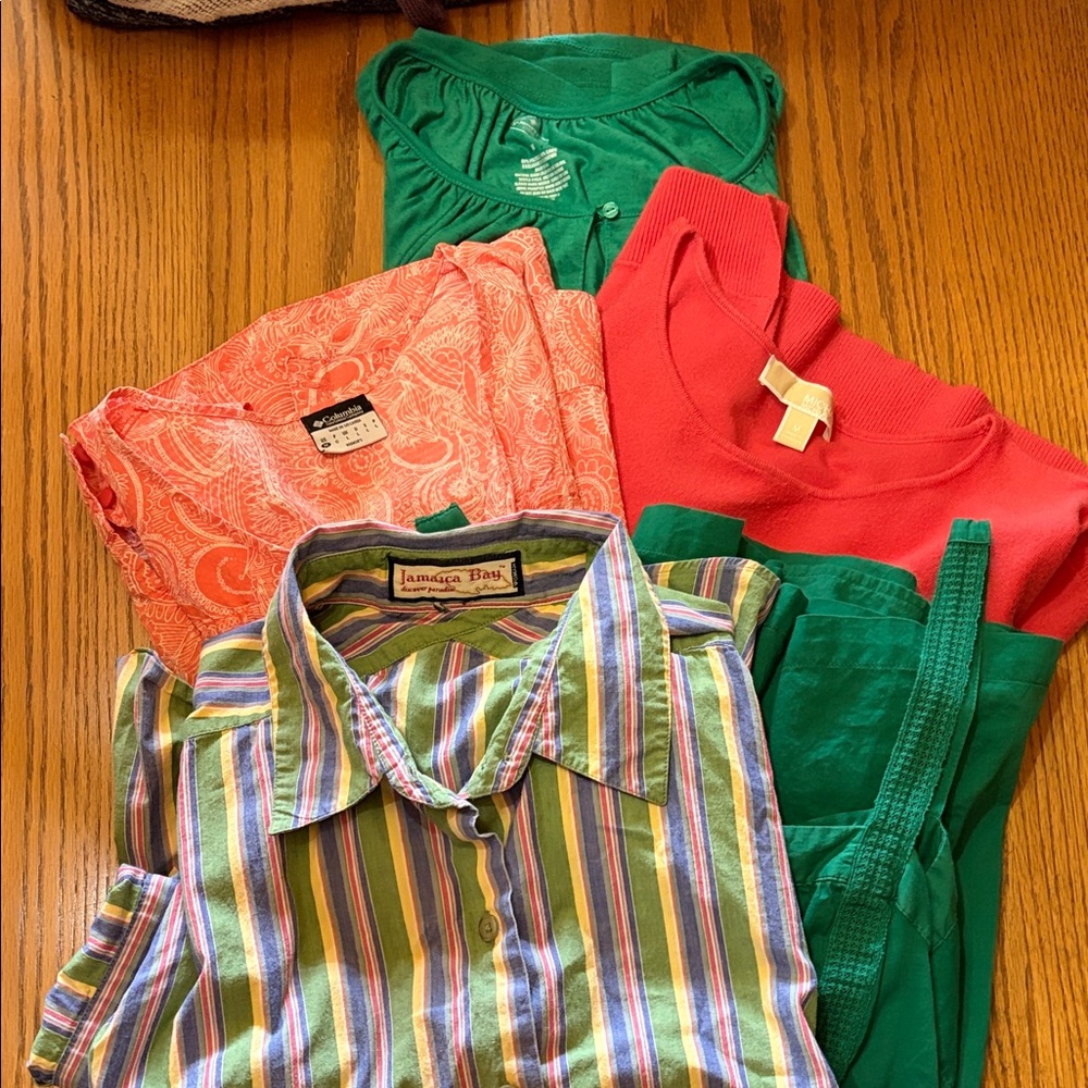 Bundle of Ladies Tops